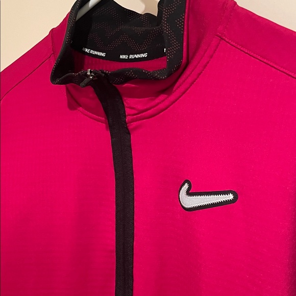 Nike Black and Red Half-Zip Long Sleeve Shirt - Picture 3 of 5